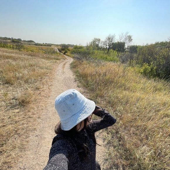 Meet your Posher, Maddison - Picture 1 of 1